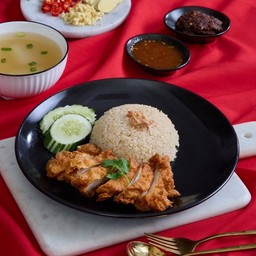 ข้าวมันไก่ทอด + ข้าวมันไก่ต้ม