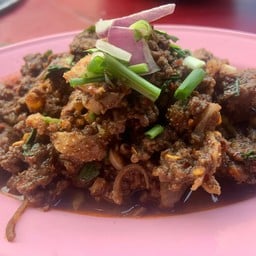 ส้มตำ ยุ้ยลาบยโส - ก๋วยเตี๋ยวไก่