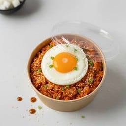 ข้าวผัดกิมจิพร้อมไข่ดาว