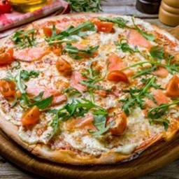 แซลมอนรมควัน กับ ผักร็อคเก็ต