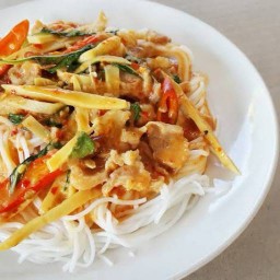 กินเส้น นาคนิวาส