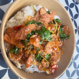 กระเพราเนื้อ