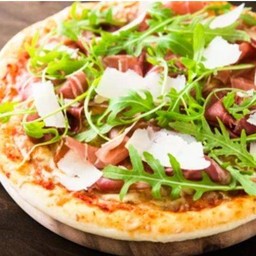 พาร์ม่า แฮม กับ ผักร็อคเก็ต