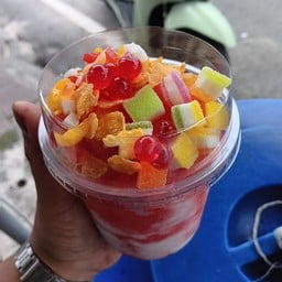 สตอเบอรี่ปั่นเกล็ดหิมะเเก้วโอ่ง