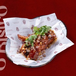 Deep Fried Chicken  Wings With Spicy Sauce