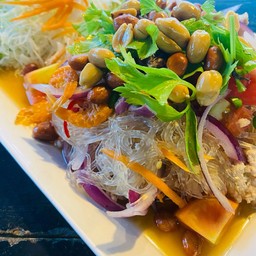 ยำวุ้นเส้นโบราณ