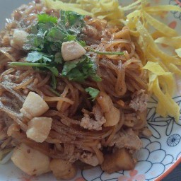 Mix mee ก๋วยเตี๋ยวคลุกกากหมู