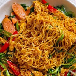 มาม่าผัดขี้เมา