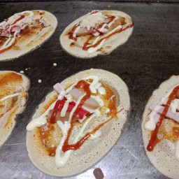 จิ๋วรวมพิซซ่าคละกับพริกเผารวม