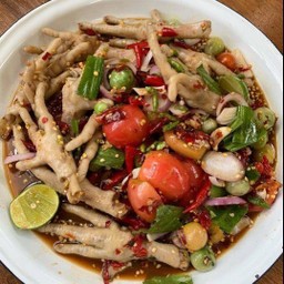 เหลา ตีนไก่