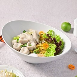 ก๋วยเตี๋ยวลูกชิ้นปลา