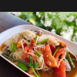 ตำเส้นเล็กไก่ยอ ปลาร้า