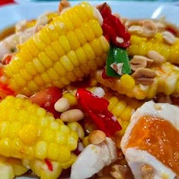 ตำข้าวโพดไข่เค็ม
