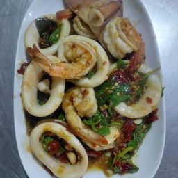 กะเพรา  ทะเล   กับข้าว