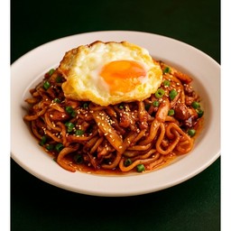 เส้นผัดหมาล่ากับไข่ดาวกรอบ