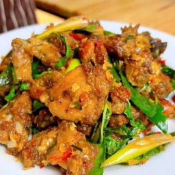 ผัดเผ็ดกบ