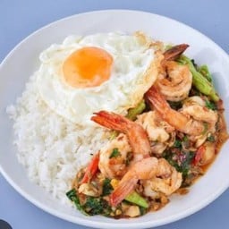 กระเพากุ้ง