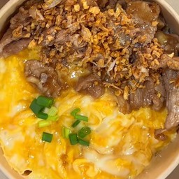 หมูทอดกระเทียม + ไข่ข้น