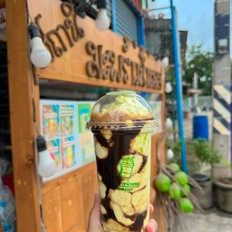 อโวคาโด้ปั่นนมสด กาแฟ