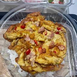 ไข่เจียวแหนมพริกแดงสด