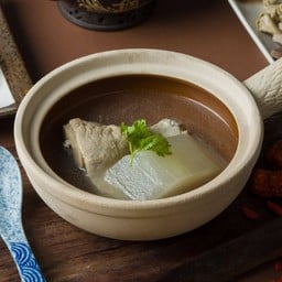 เป็ดตุ๋นมะนาวดอง