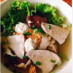 ต้มเลือดหมู ข้าวเปล่า