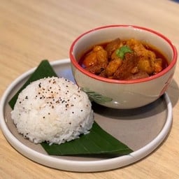 Northern Pork Curry with Longan แกงฮังเลหอมลำไย