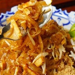 ผัดไทยเส้นจันท์ เจ
