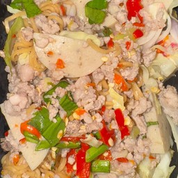 ยำรวมมิตร (เลือกเส้น)