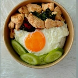 กะเพราทางด่วน คลองถนน