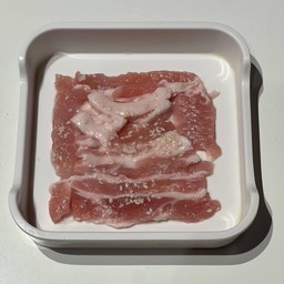 หมูสามชั้นหมักงา