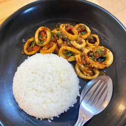 ข้าวกระเพราหมึก