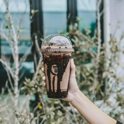 โกโก้ ปั่น