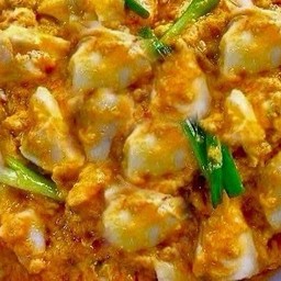 เนื้อปูก้อนผัดผงกระหรี่