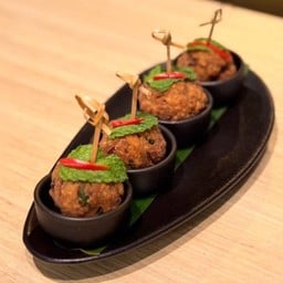 Pork Meatballs with Ma-Khwaen Pepper พอร์คบอลมะแขว่นทอด