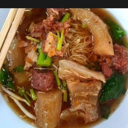 ก้วยเตี๊ยวเนื้อตุ๋น+เอ็นรวม