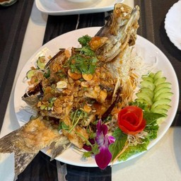 ปลากะพงราดซอสมะขาม