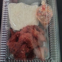 ข้าวเหนียวหมูทอดกล่อง