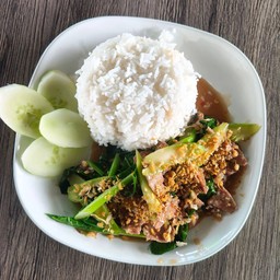 คะน้าหมูชิ้นน้ำมันหอย