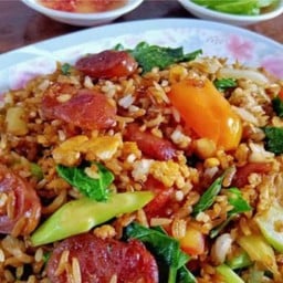 ข้าวผัดกุนเชียง