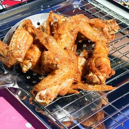 ปีกไก่ทอดชุดละ5ชิ้น