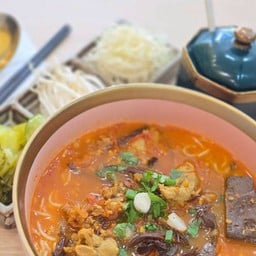 น้ำเงี้ยวซี่โครงหมูอ่อน