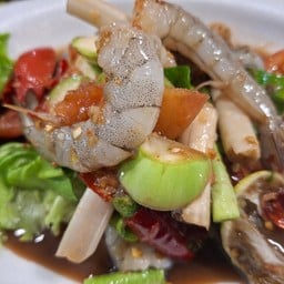 ร้านยำทะเลเดือด _