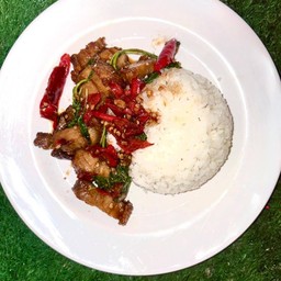 ข้าวกะเพราหมูกรอบ