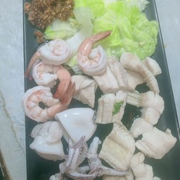 ลวกจิ้มรวมทะเลน้ำจิ้มเต้าเจี้ยว