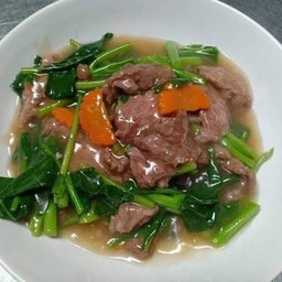 ราดหน้าเนื้อ