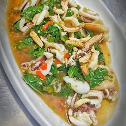 กอ กล้วย เรสเตอรองต์ (Ko kluay restaurant) -