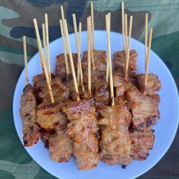 หมูปิ้งโบราณแบบไม้