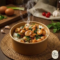 ข้าวกะเพราไส้กรอกไก่ (ไส้กรอกไก่)