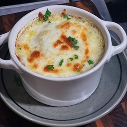 A6 BAKED MASHED POTATO SPINACH WITH CHEESE มันบดผักโขมอบชีส